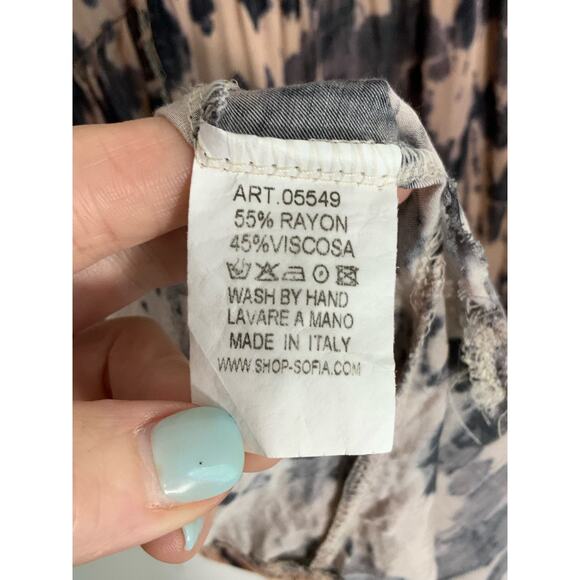 Sofia Brown and tan vneck‎ dress - Picture 3 of 6